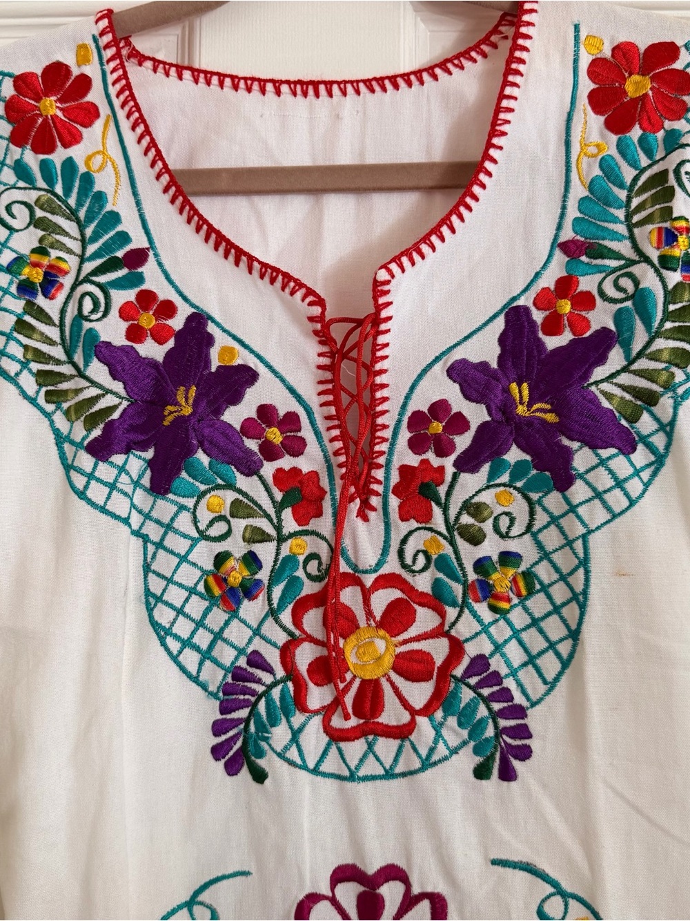 Vintage Embroidered Mexican Dress White Floral Embroidered Tie Back Boho - Picture 3 of 4